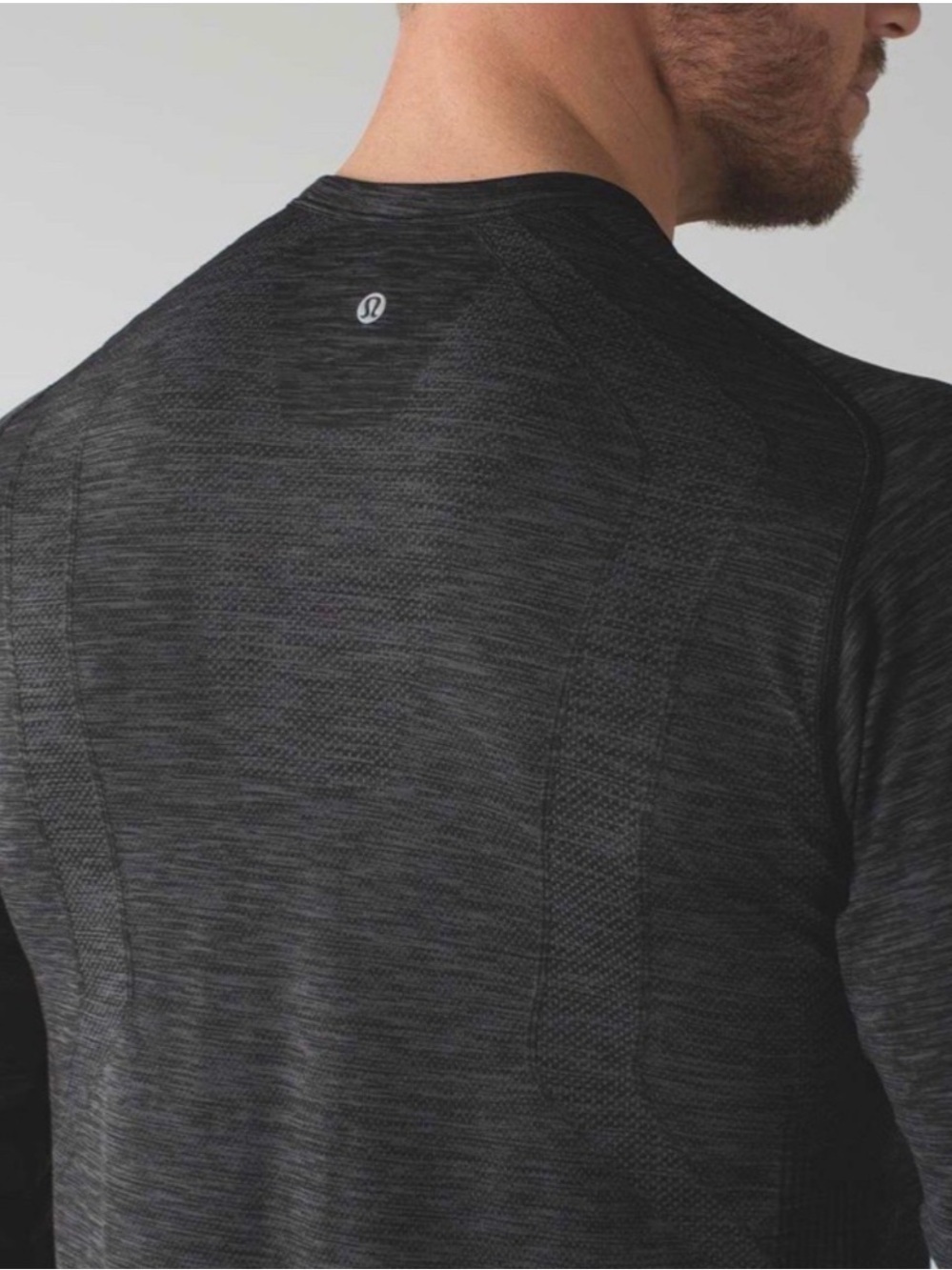 Lululemon Metal Vent Tech 1/2 Zip Long Sleeve Size M black Gray